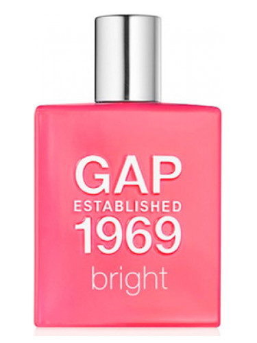 Gap Established 1969 Bright Gap