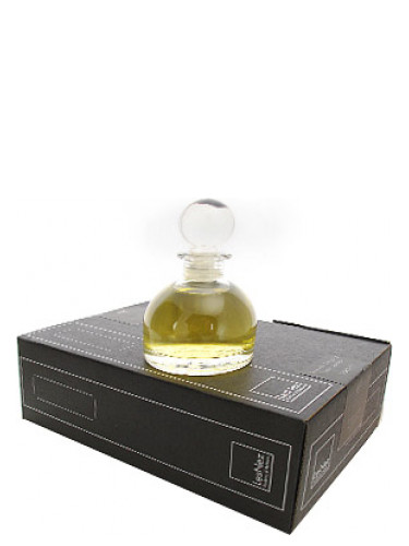 Turtle Vetiver Front Les Nez